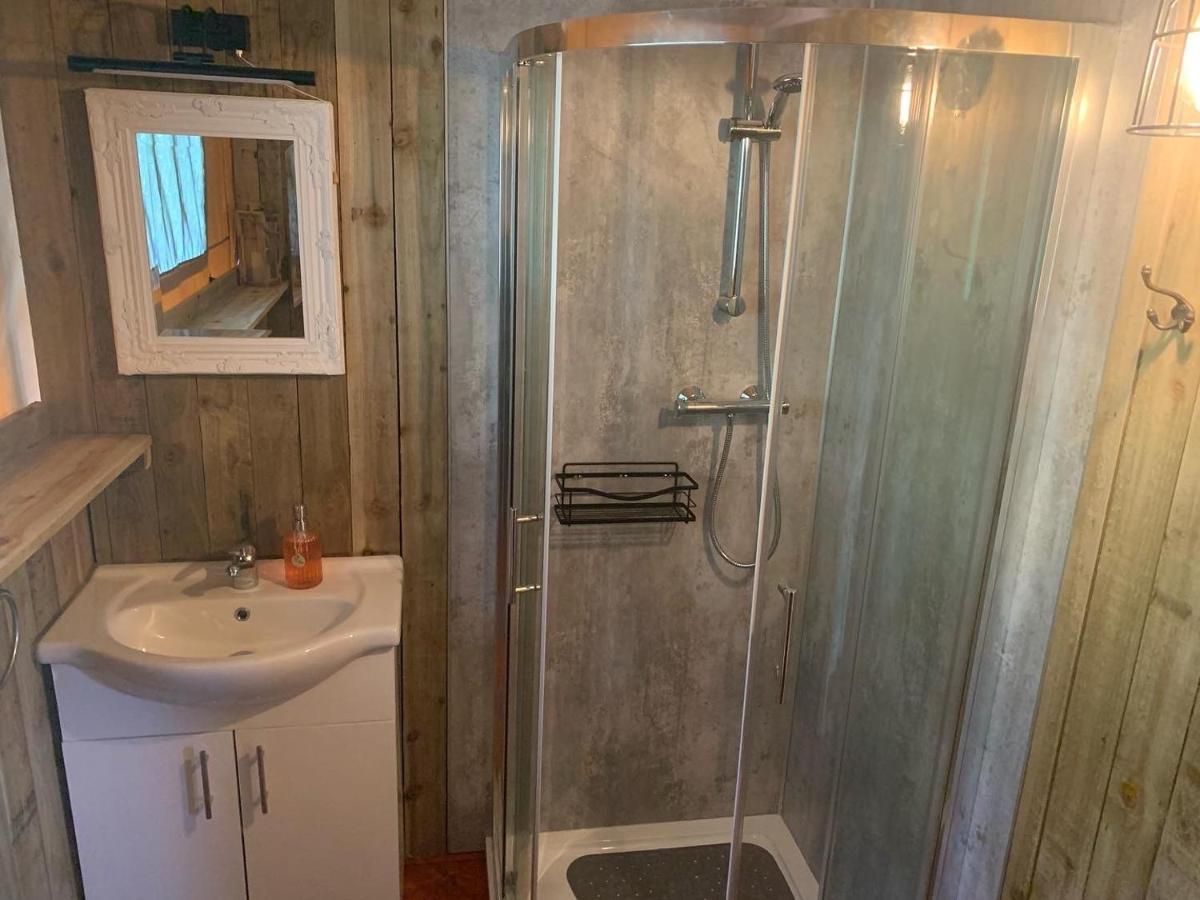 Mountain View Safari Tent With Hot Tub In The Heart Of Snowdonia Dolgellau Eksteriør bilde